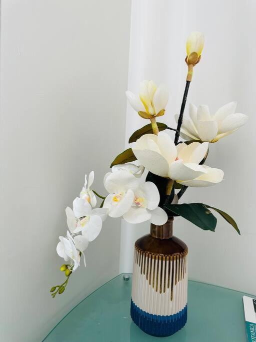 Otahuhu Town Centre Brand New Apartment 8B โอ๊คแลนด์ ภายนอก รูปภาพ