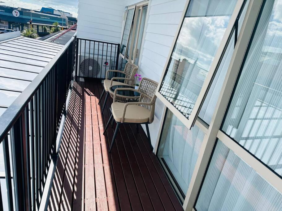 Otahuhu Town Centre Brand New Apartment 8B โอ๊คแลนด์ ภายนอก รูปภาพ