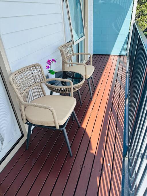 Otahuhu Town Centre Brand New Apartment 8B โอ๊คแลนด์ ภายนอก รูปภาพ