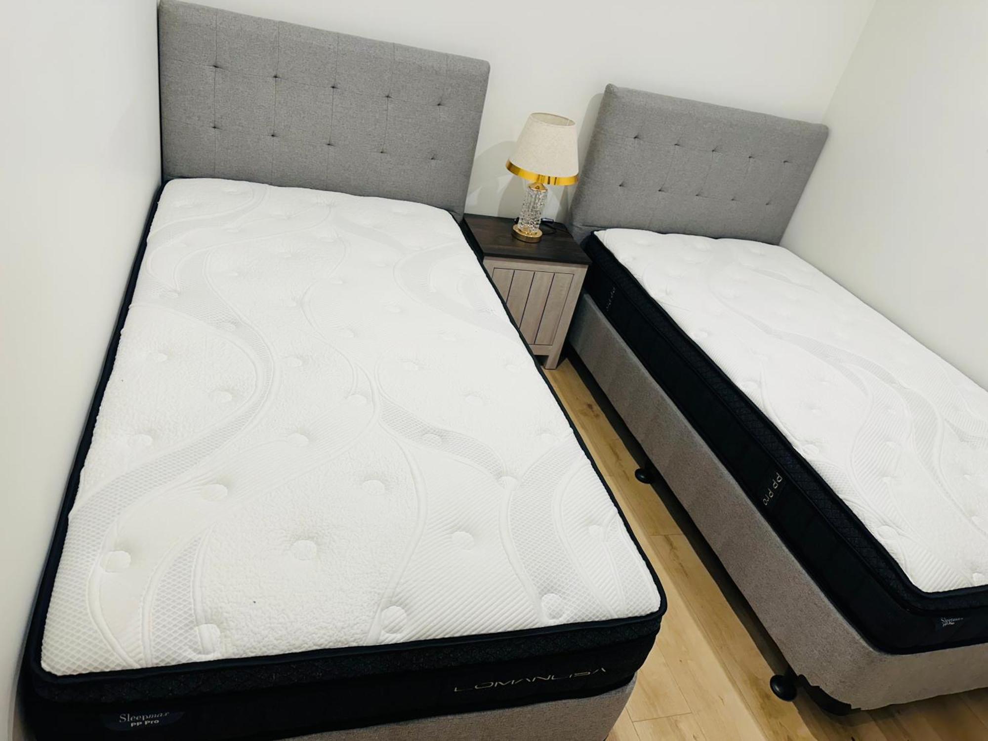 Otahuhu Town Centre Brand New Apartment 8B โอ๊คแลนด์ ภายนอก รูปภาพ